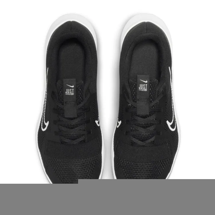 NIKE MCTRAINER 2 W DM0824003 SCHOENEN ZWART